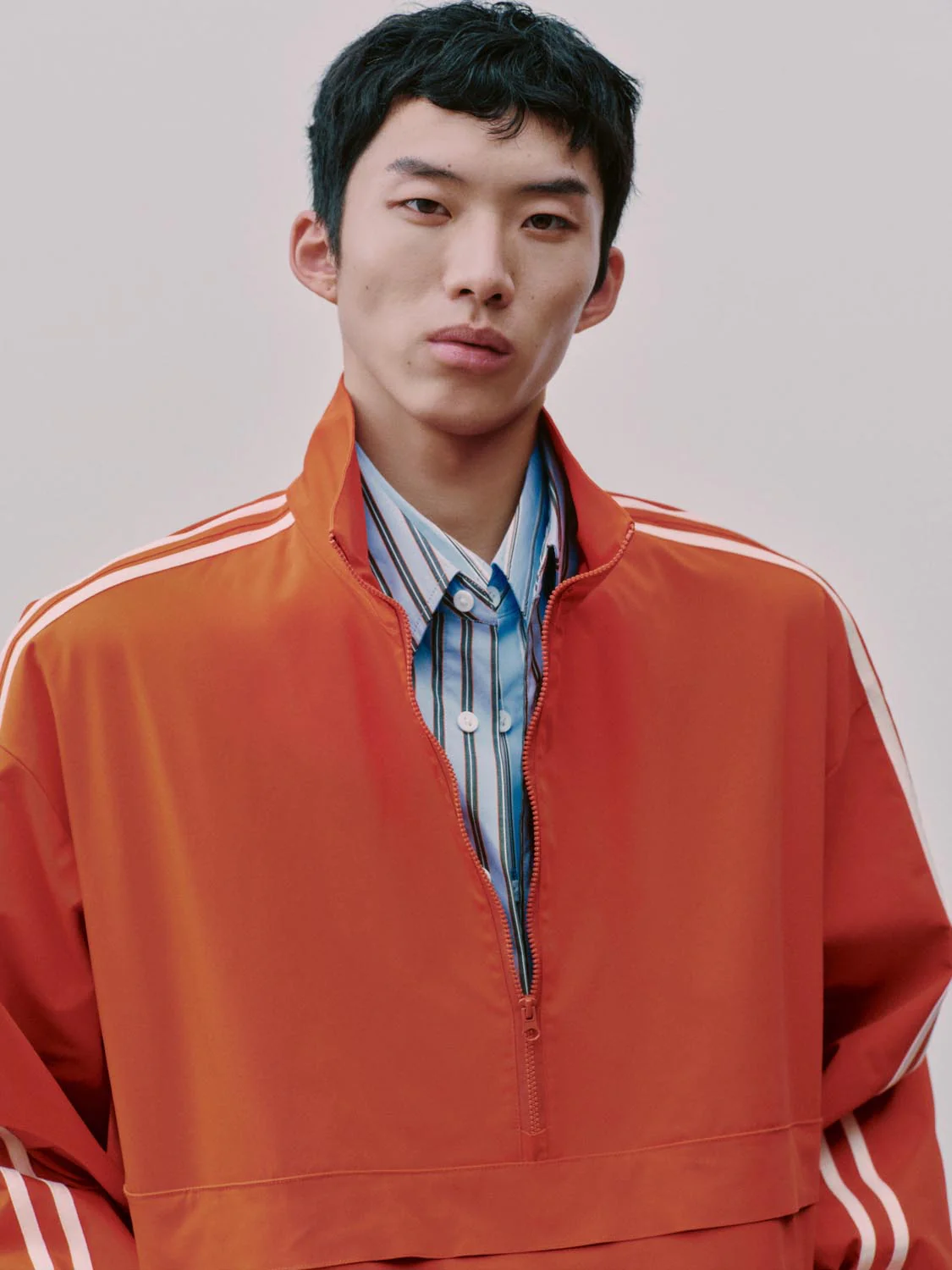 Side-Stripe Mock Neck Half Zip Overhead Sweatshirts - Image 3