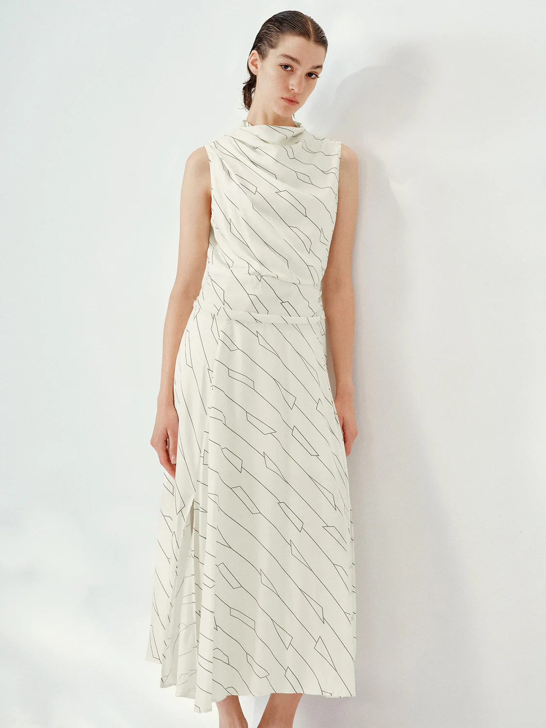 Sleeveless A-Line Maxi Dresses - Image 4