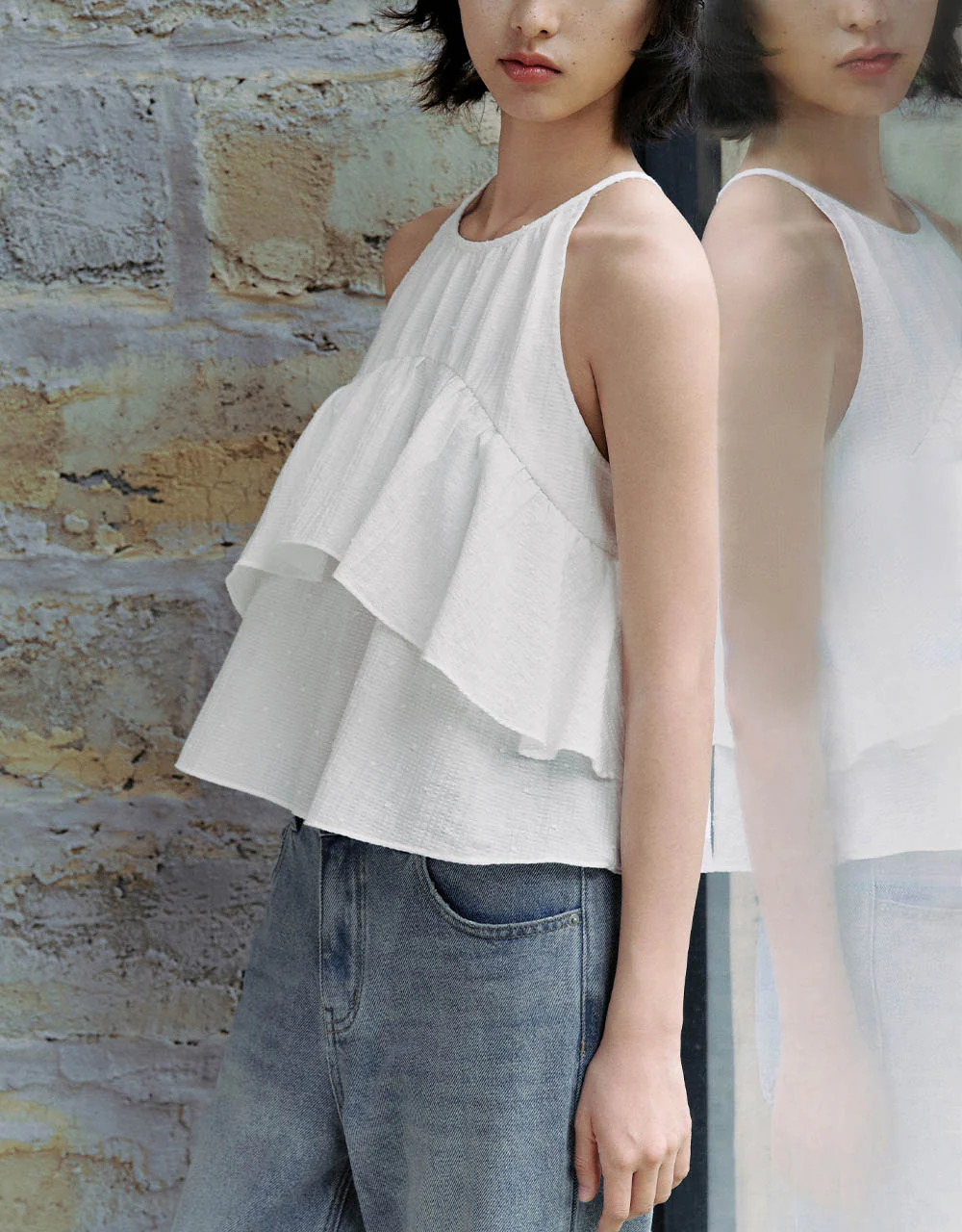 Sleeveless Crew Neck Blouse - Image 2