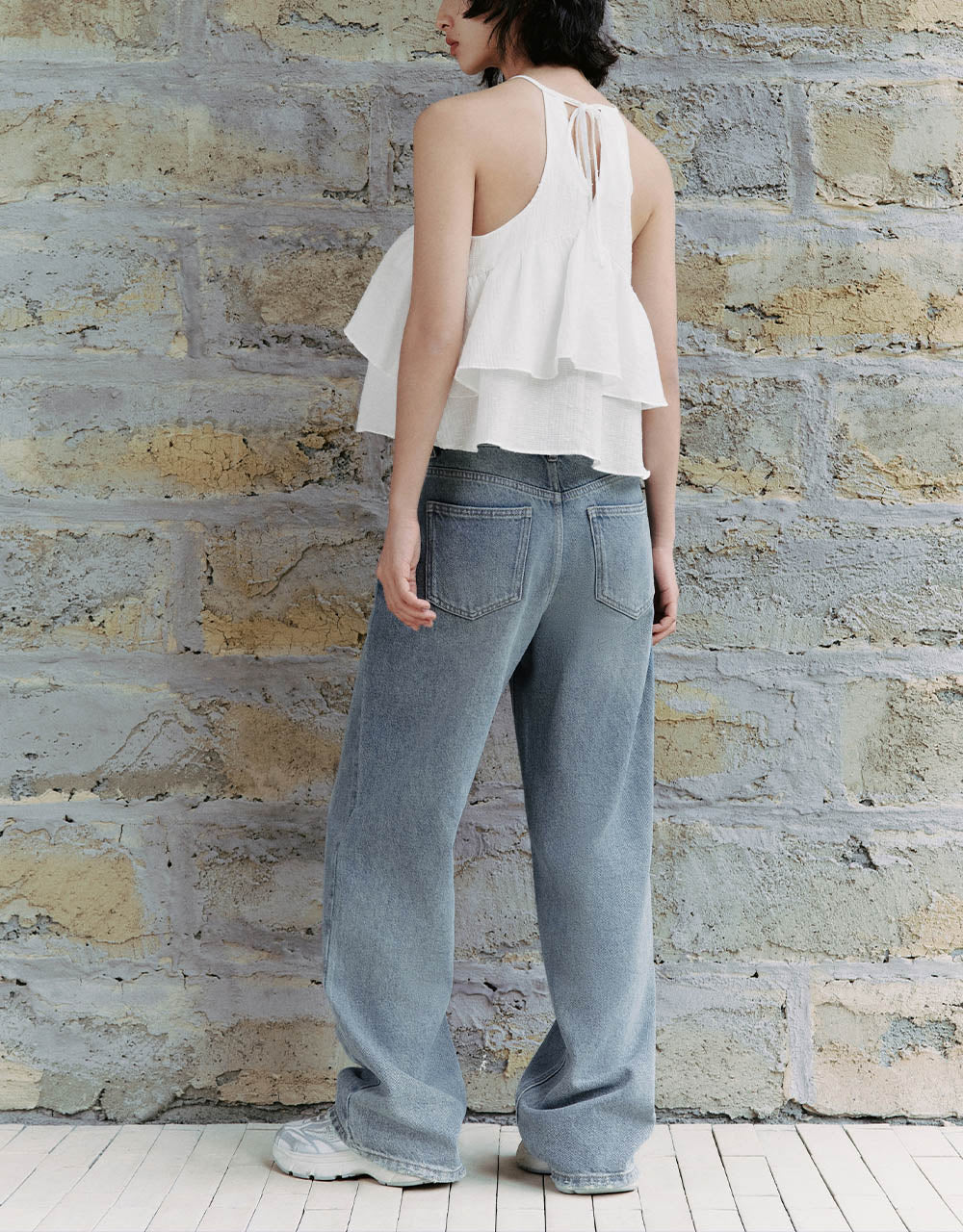 Sleeveless Crew Neck Blouse - Image 6
