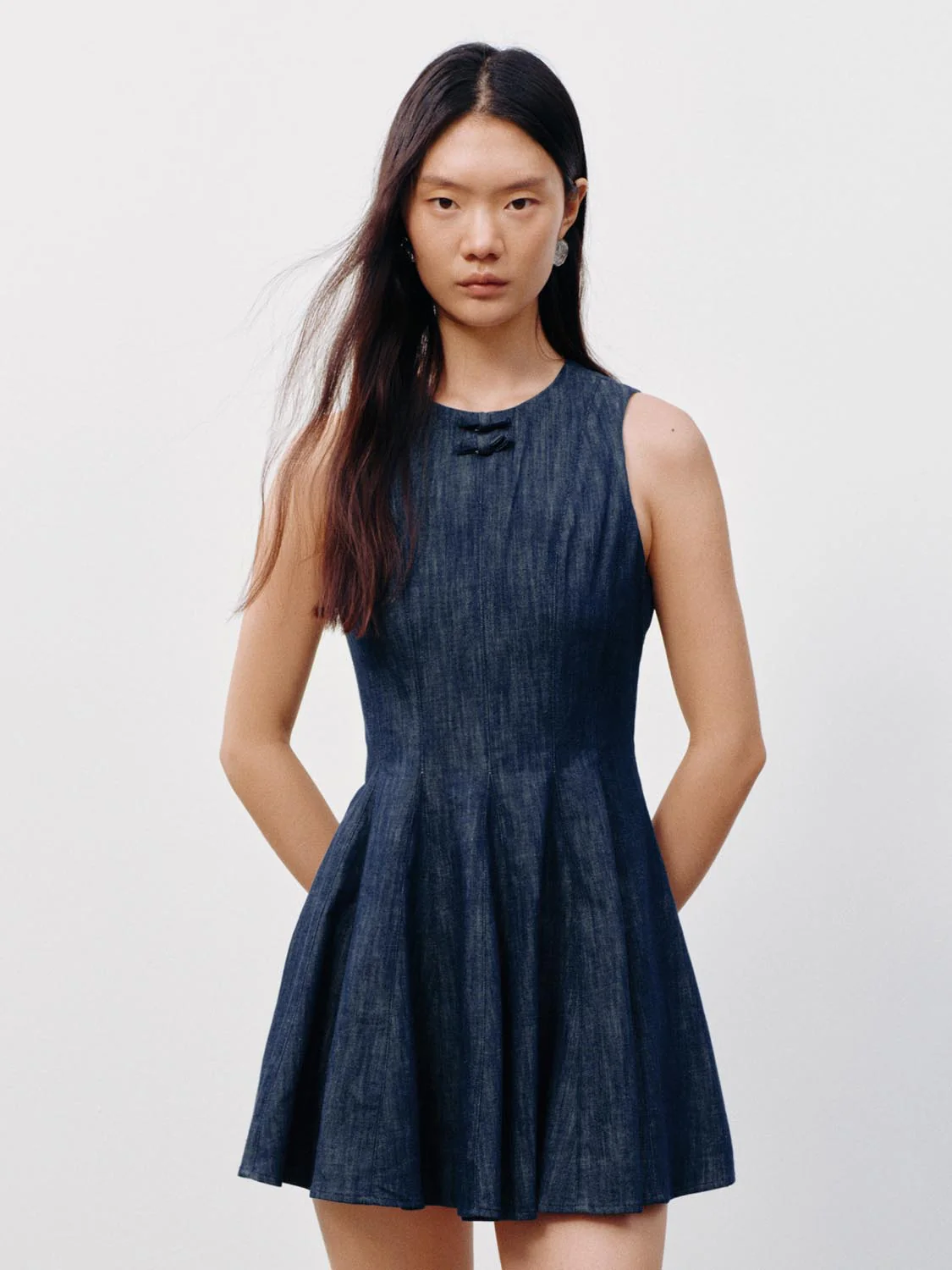 Sleeveless Denim Midi Dresses - Image 4