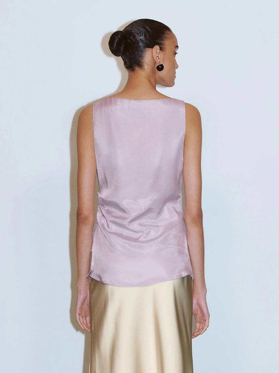Sleeveless Overhead Shirt - Image 14