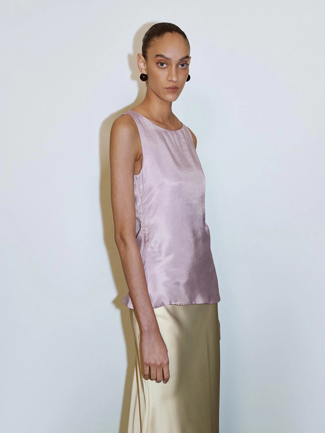 Sleeveless Overhead Shirt - Image 17