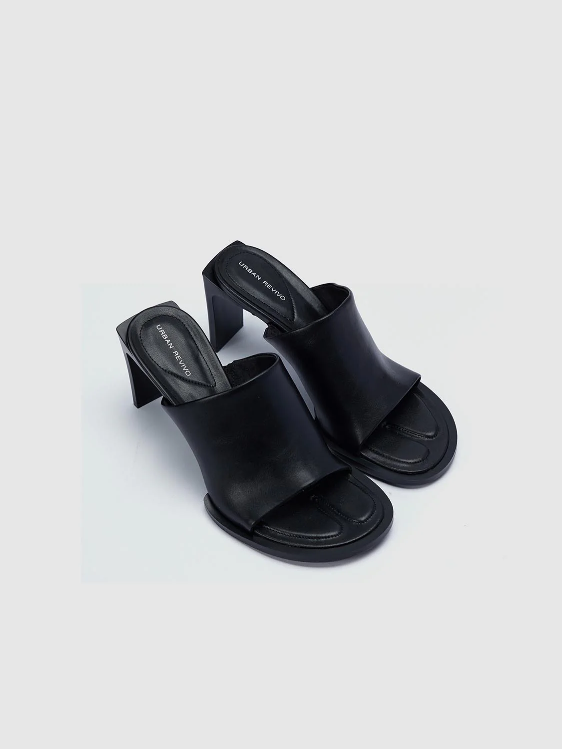 Slippers - Image 7