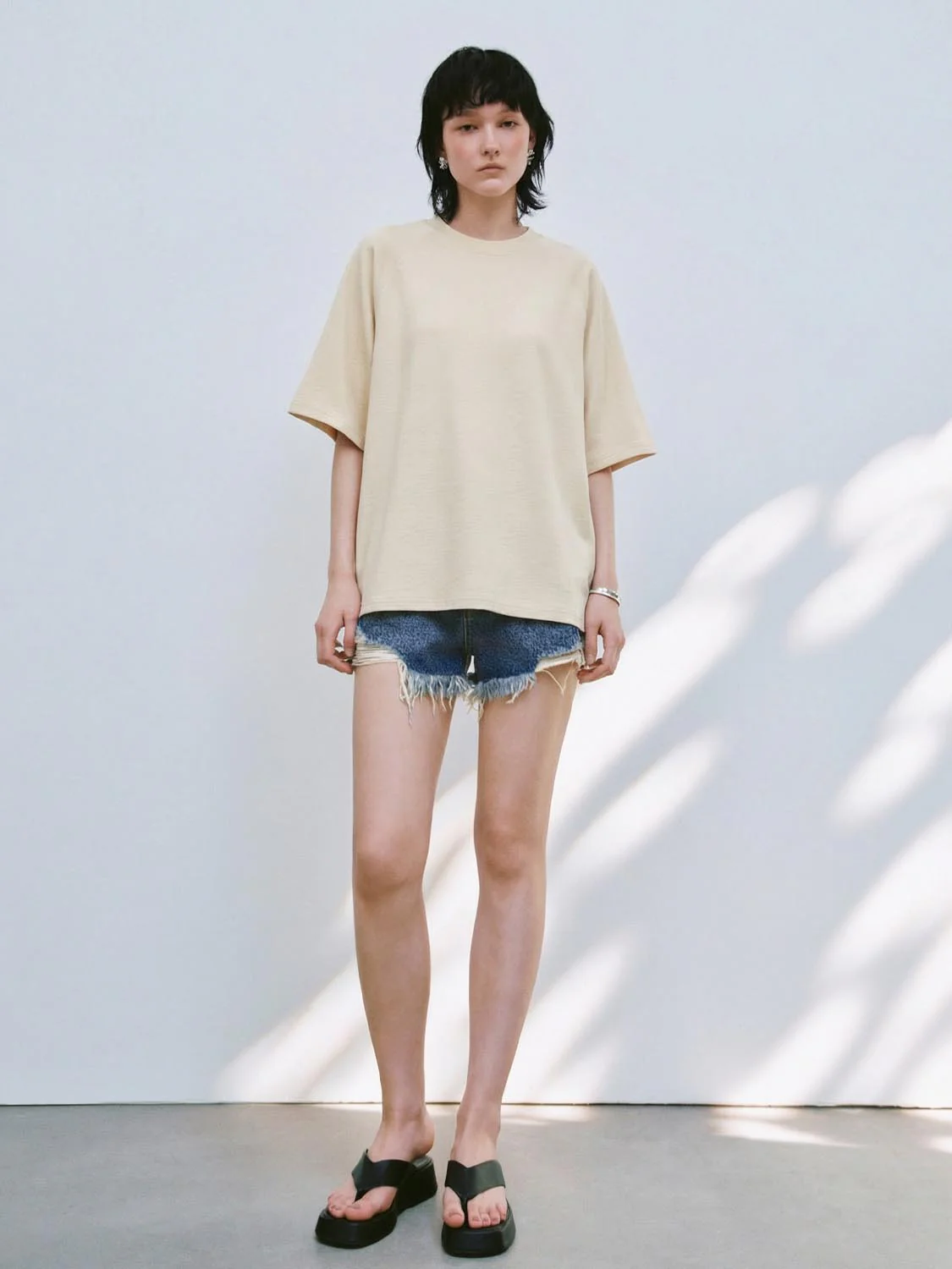 Solid Loose Fit Crew Neck T-Shirts - Image 12