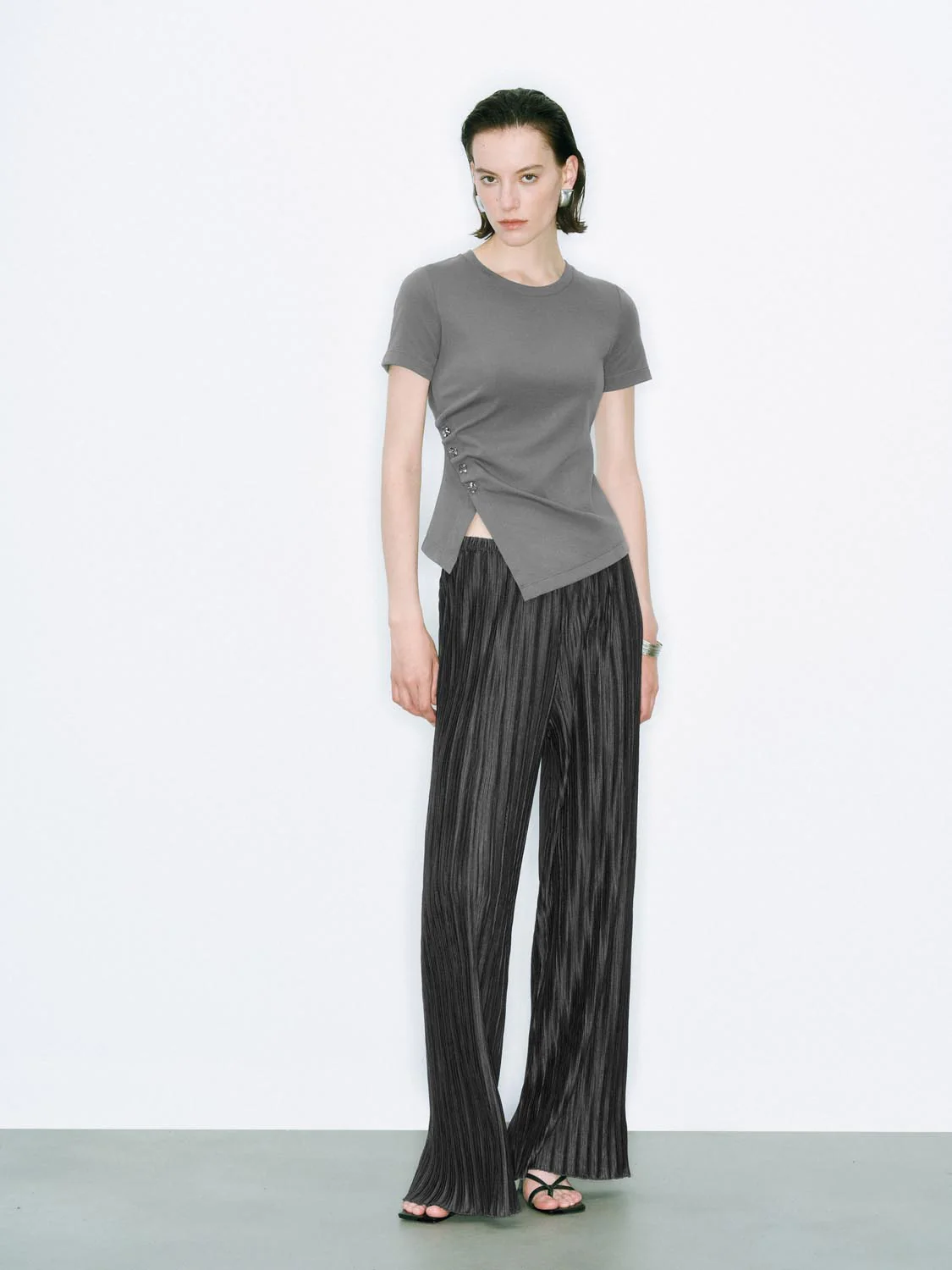 Split Hem T-Shirts - Image 4