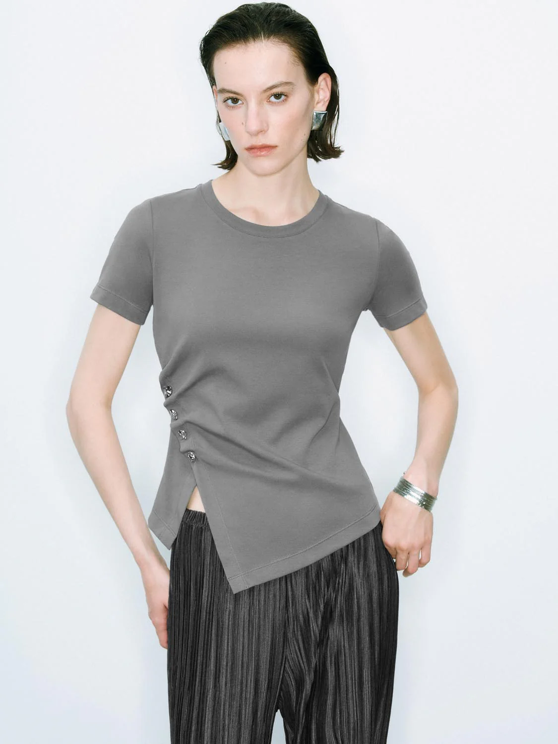 Split Hem T-Shirts - Image 8