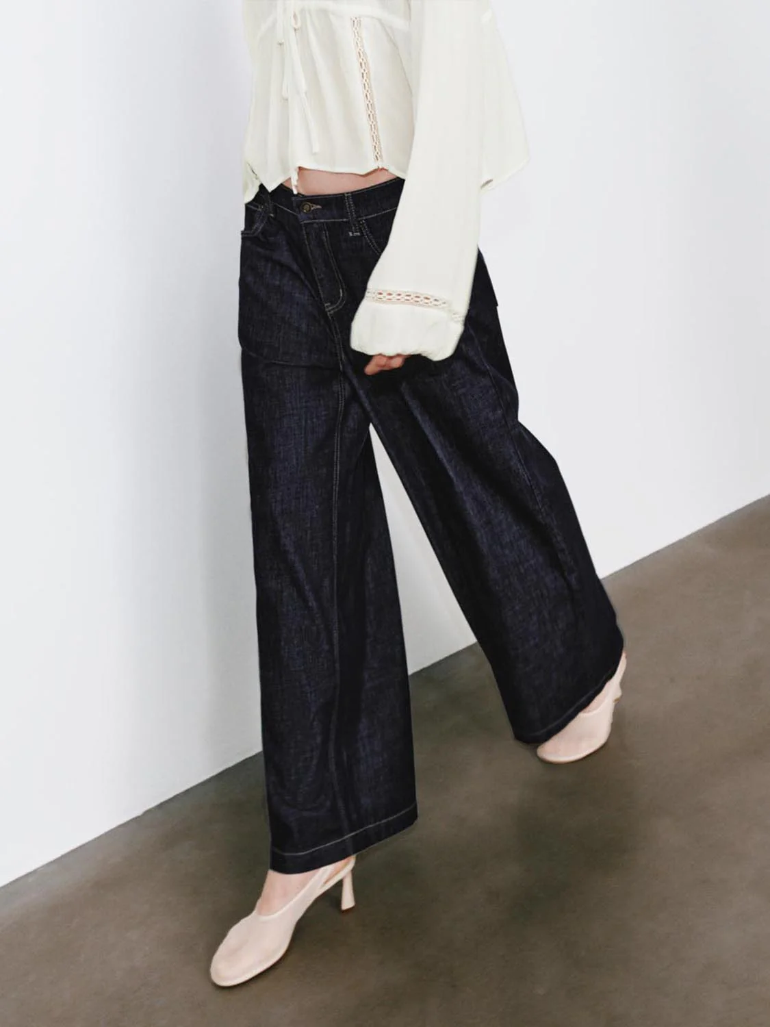 Stitch Detail Straight Leg Jeans - Image 3