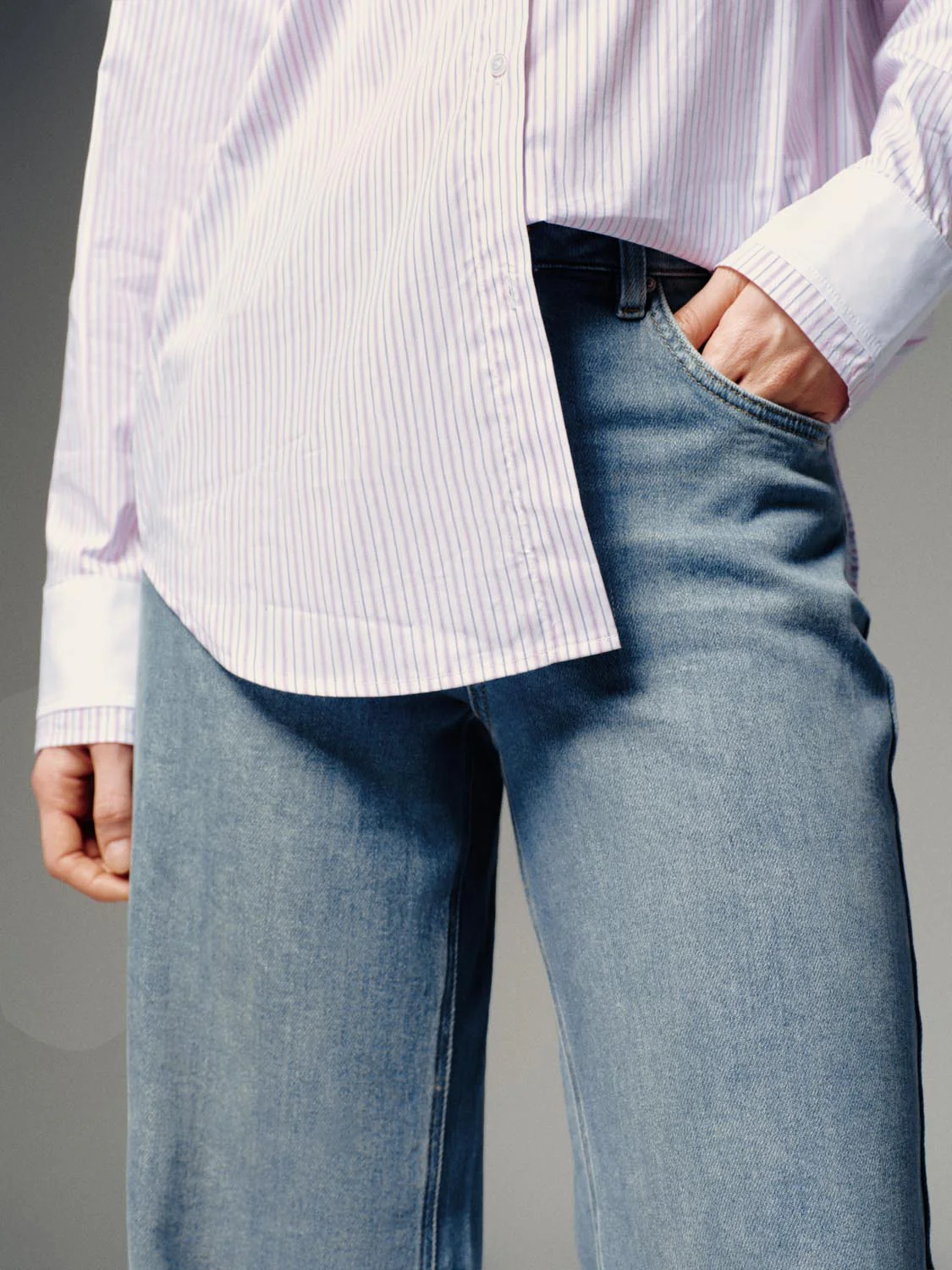 Stitch Detail Wide Leg Jeans - Image 4