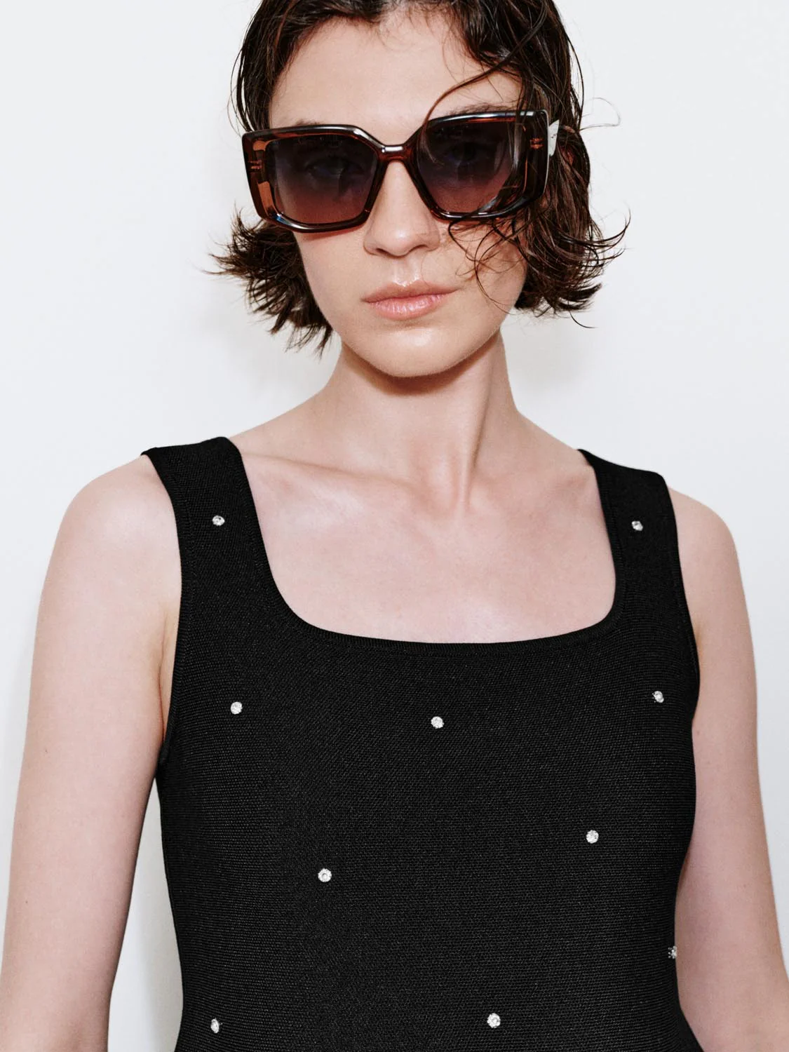 Studded Sleeveless Knitted T-Shirts - Image 3