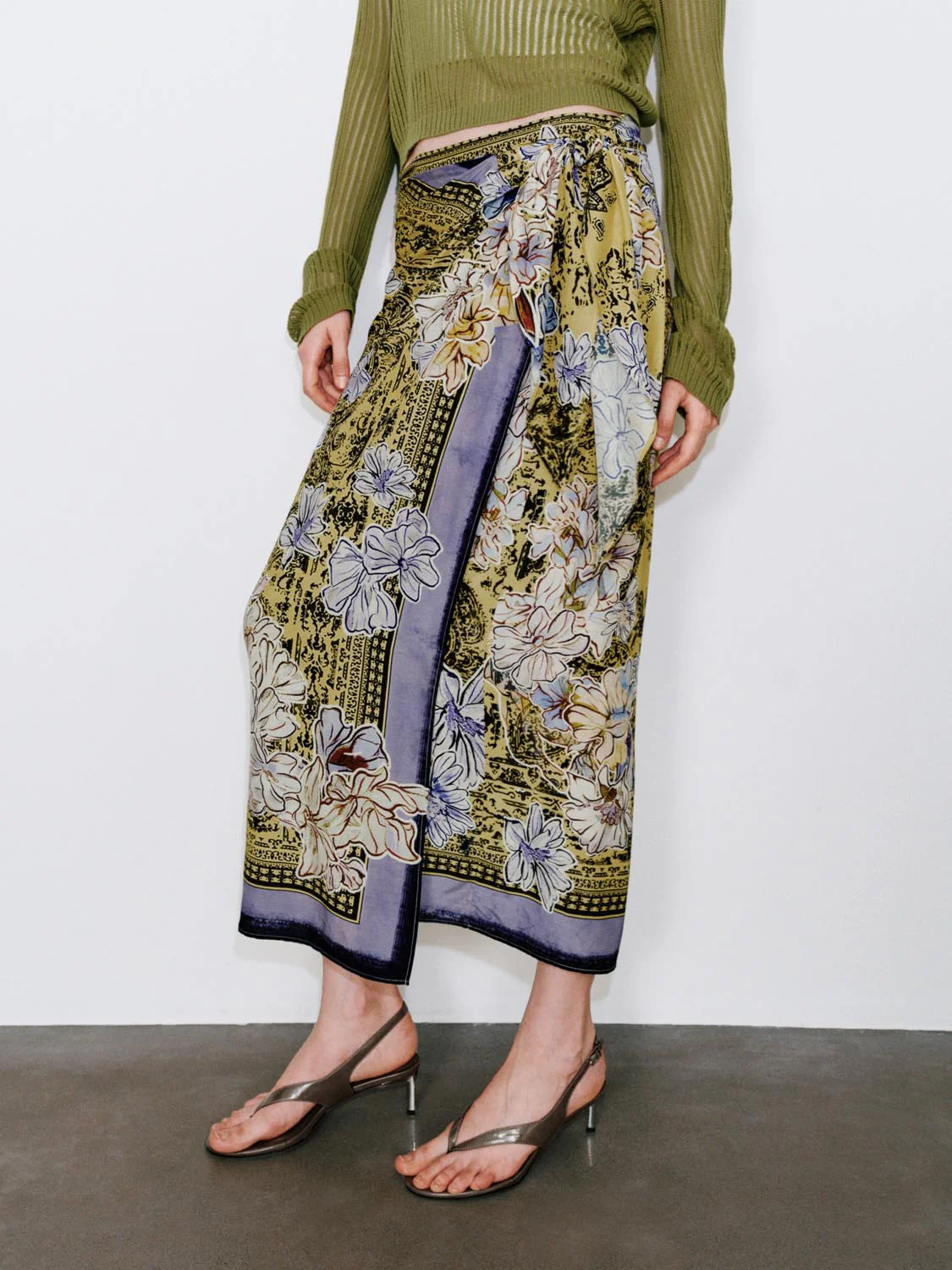 Tie Detail Contrast Floral Straight Midi Skirts - Image 3