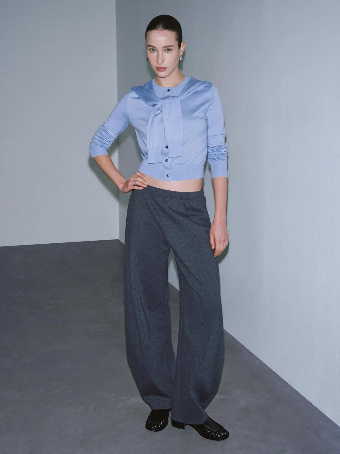 Tie Front Crew Neck Knitted Cardigans - Image 5