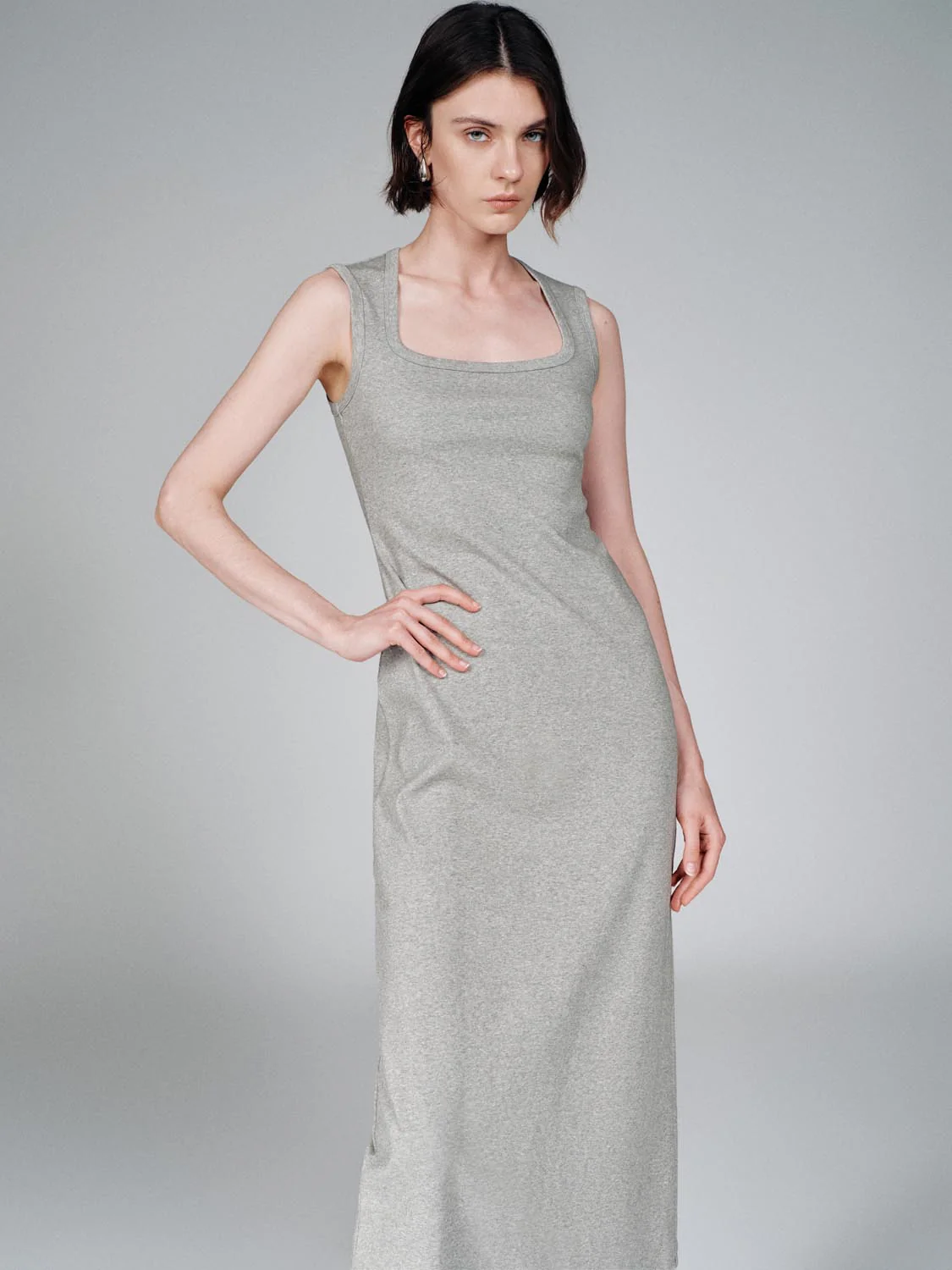 U-Neck Sleeveless Skinny-Fit Midi Dresses - Image 13