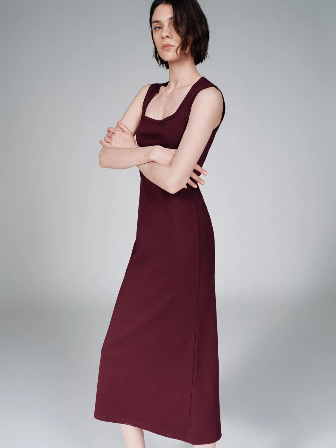 U-Neck Sleeveless Skinny-Fit Midi Dresses - Image 2