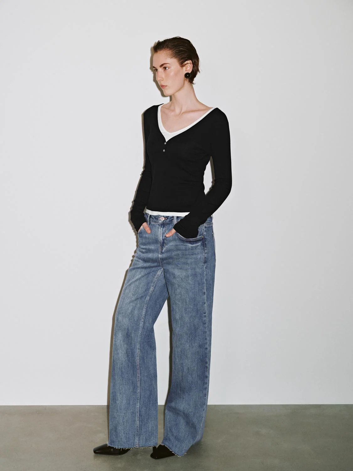V-Neck Henley Neck T-Shirts - Image 20