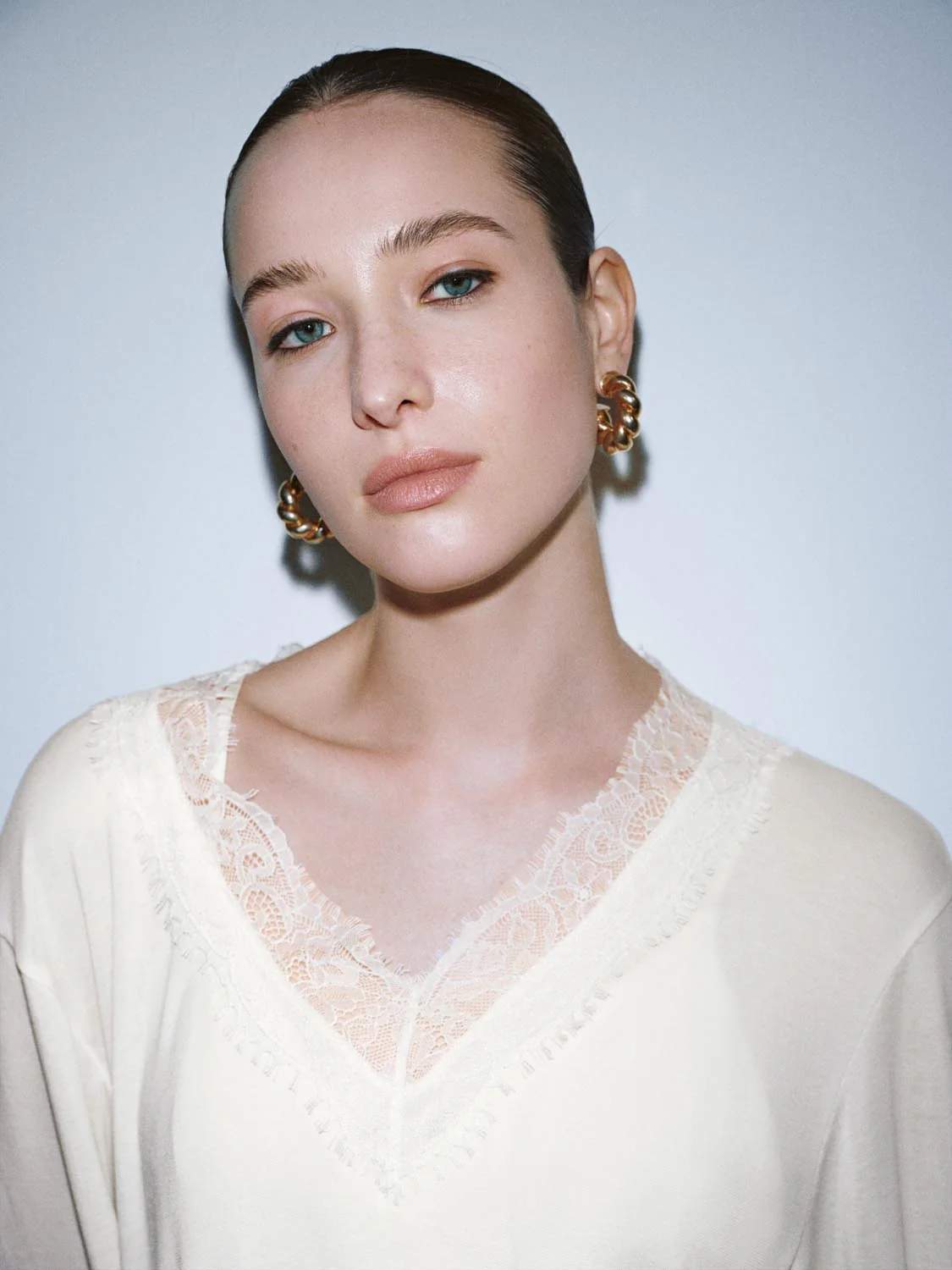 V-Neck Lace Trim Long Sleeve T-Shirts - Image 3