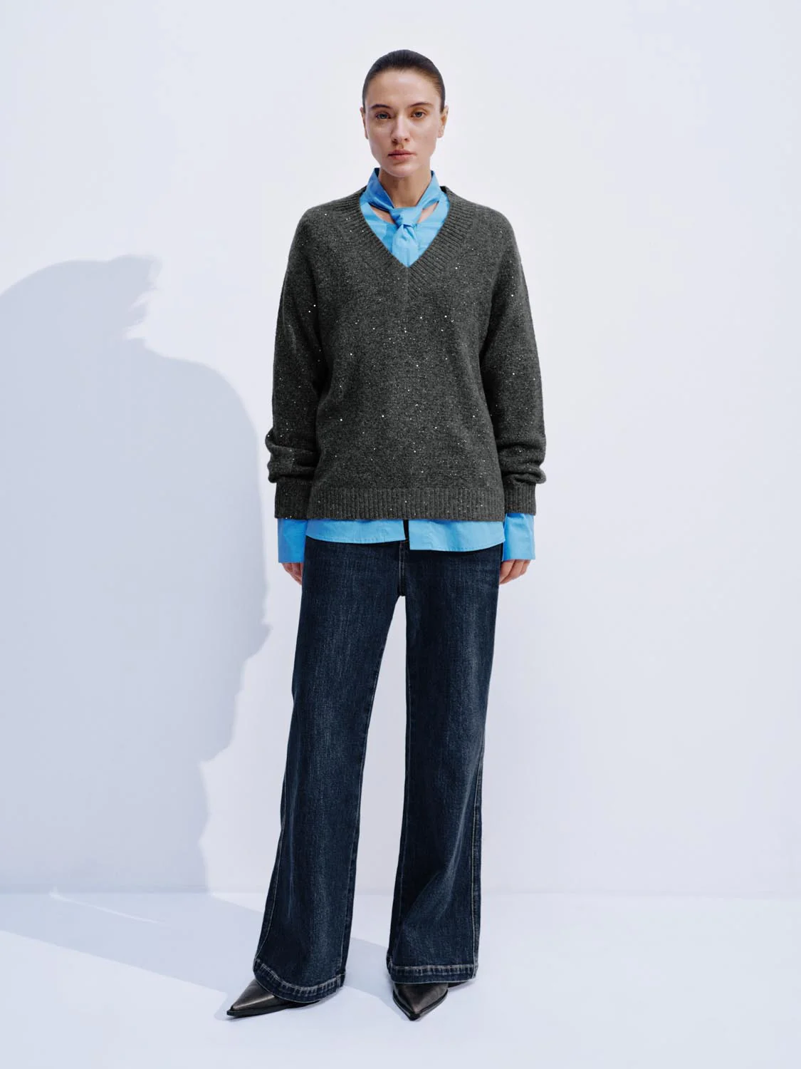 V-Neck Long Sleeve Knitted T-Shirts - Image 4