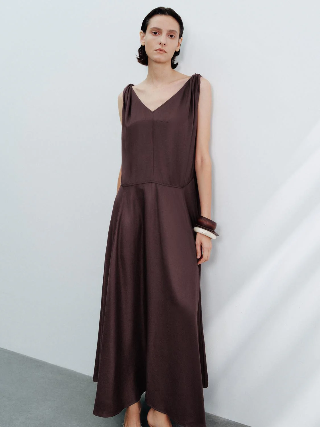 V-Neck Sleeveless A-Line Maxi Dresses - Image 3