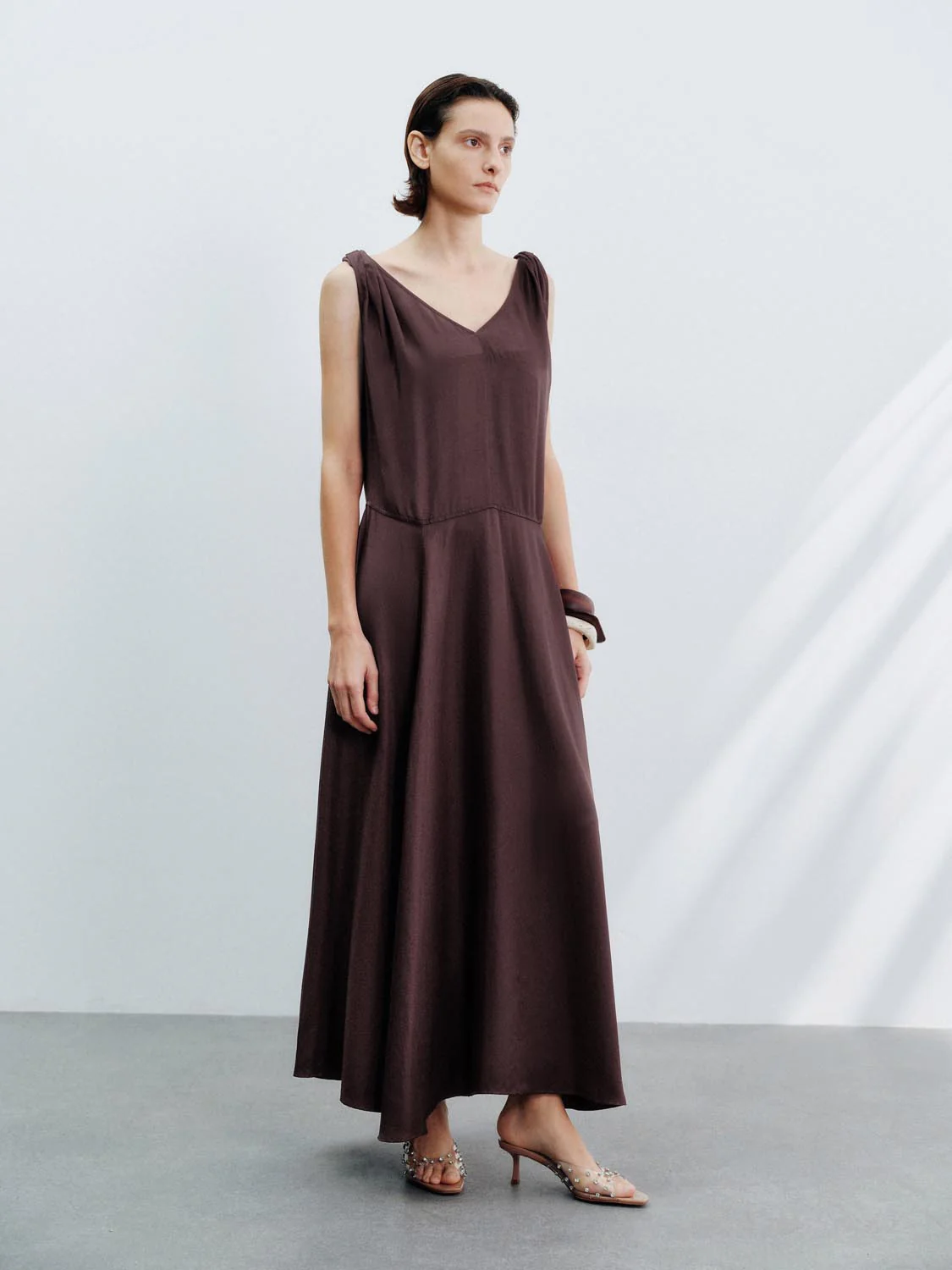 V-Neck Sleeveless A-Line Maxi Dresses - Image 5