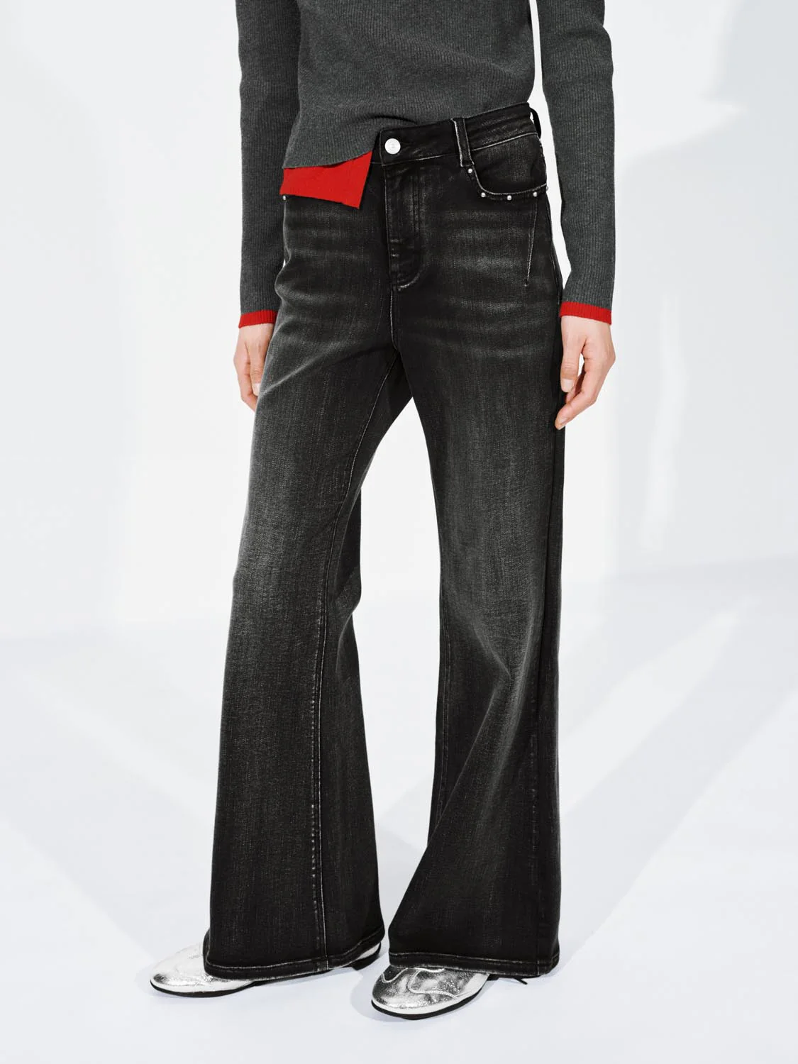 Washed Flare Leg Jeans - Image 3
