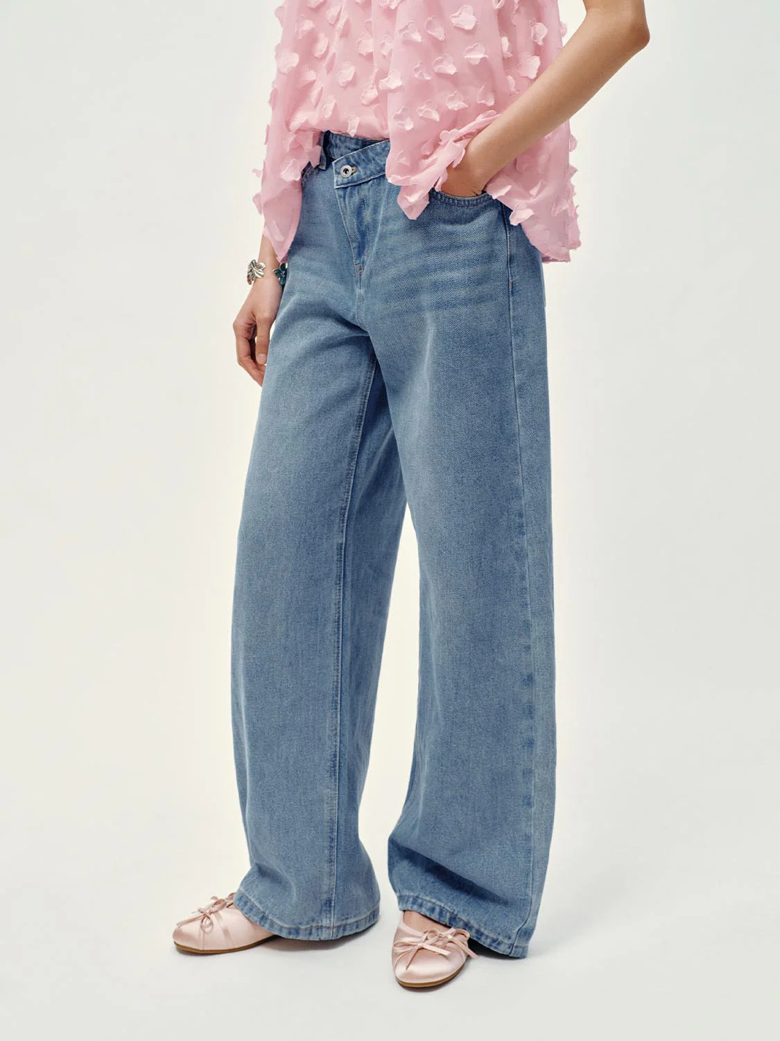 Washed Wide Leg Jeans - Image 3