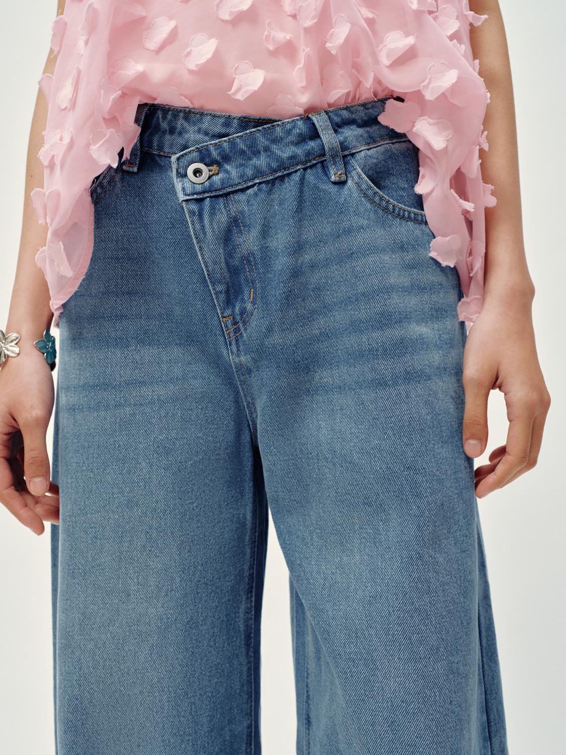 Washed Wide Leg Jeans - Image 5
