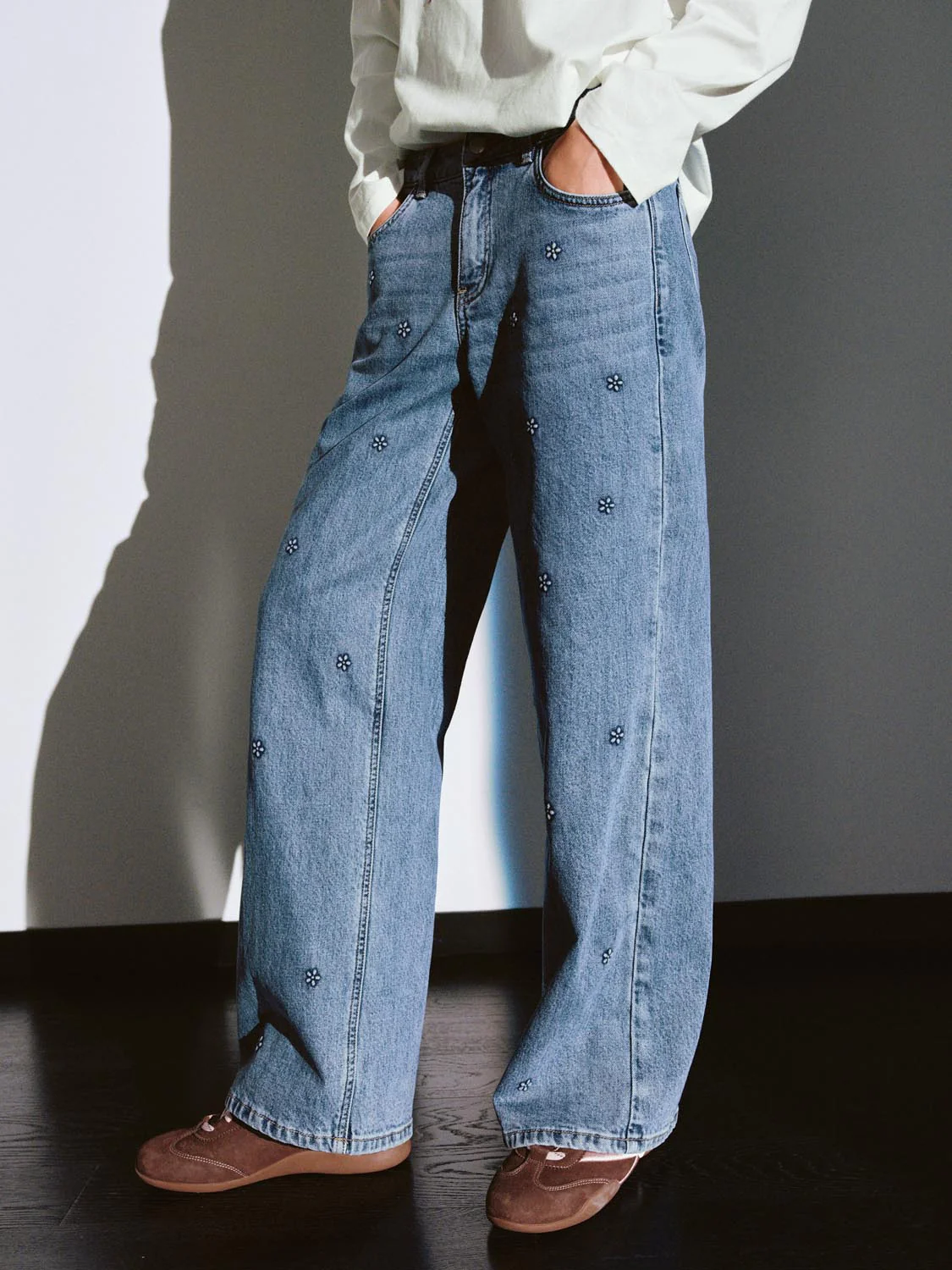 Wide Leg Jeans - Image 3