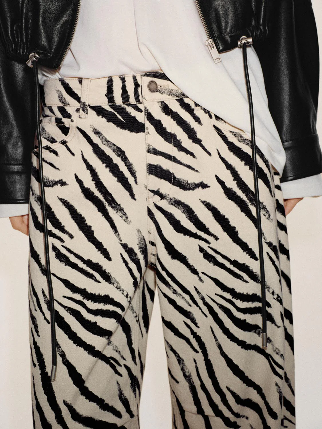 Zebra Print Barrel Leg Jeans - Image 5